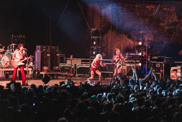 Amyl And The Sniffers · Trieste