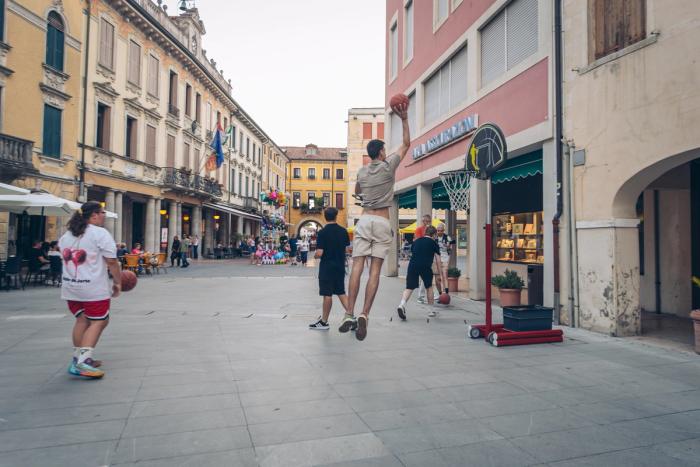 Giovediamoci