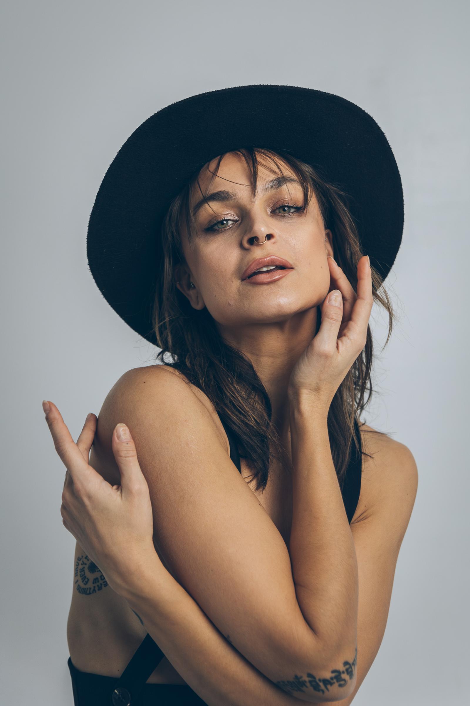 Rebeka · Ndustrial Studios