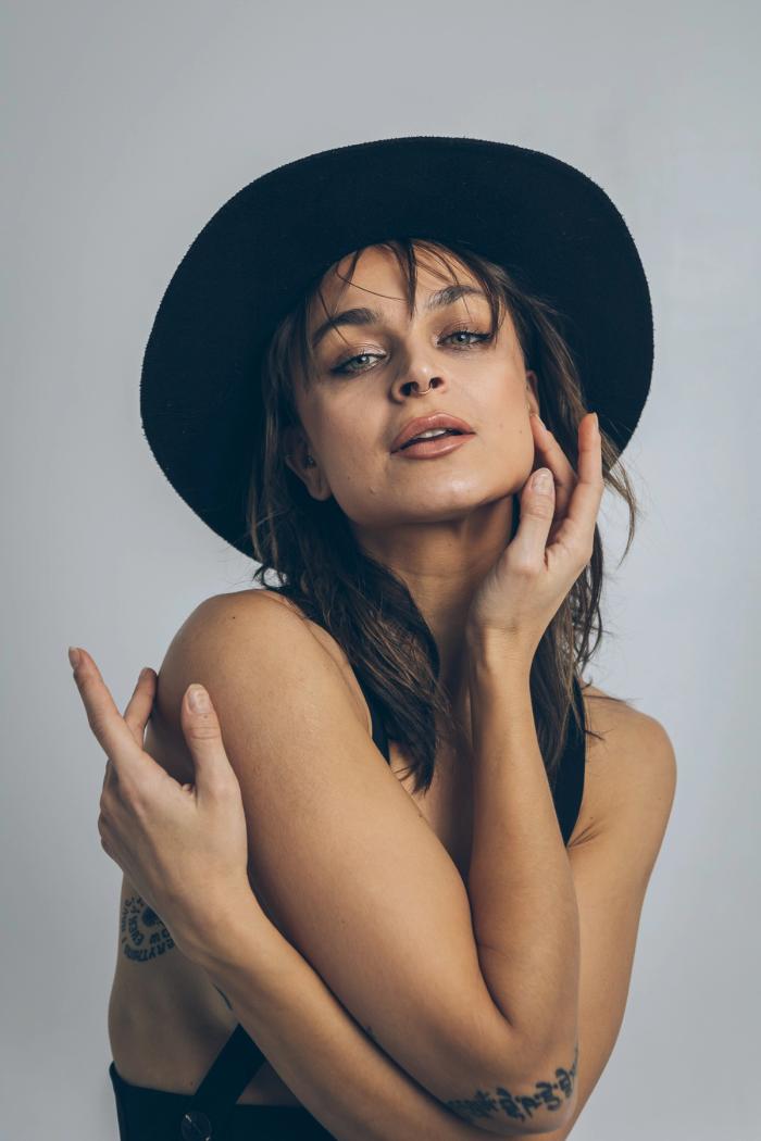 Rebeka · Ndustrial Studios