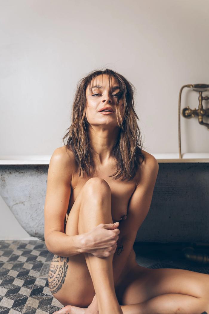 Rebeka · Ndustrial Studios