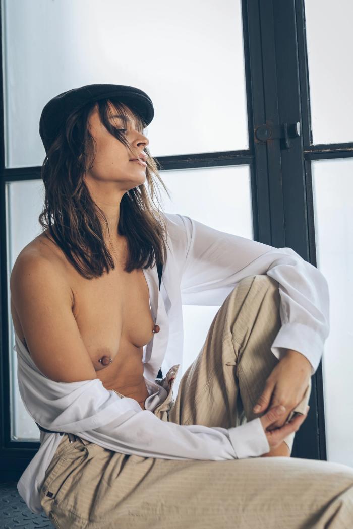 Rebeka · Ndustrial Studios