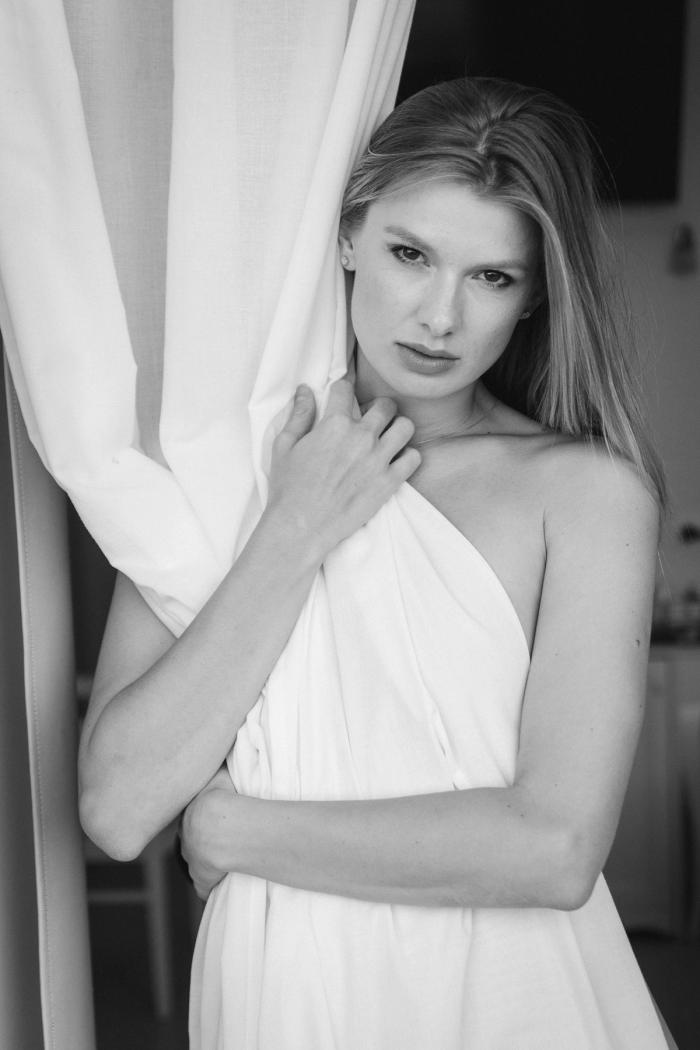 Anasweet · Shoot · Hotel