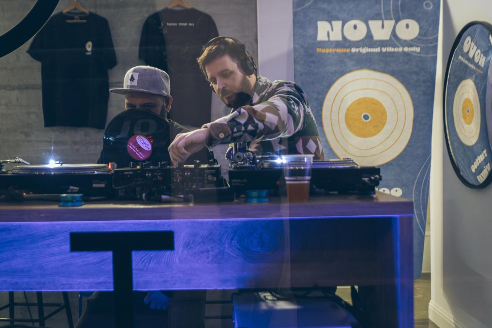 NOVO · Vol3