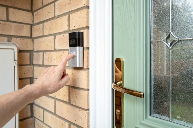 Police Urge Vigilance After Rogue Trader Incident in Strathmore Park