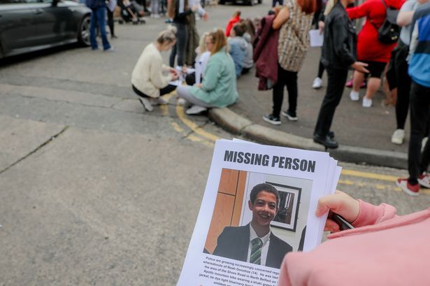 'Insufficient' police numbers to clear crowds for Noah Donohoe search, inquest told 'Insufficient' police numbers to clear crowds for Noah Donohoe search, inquest told