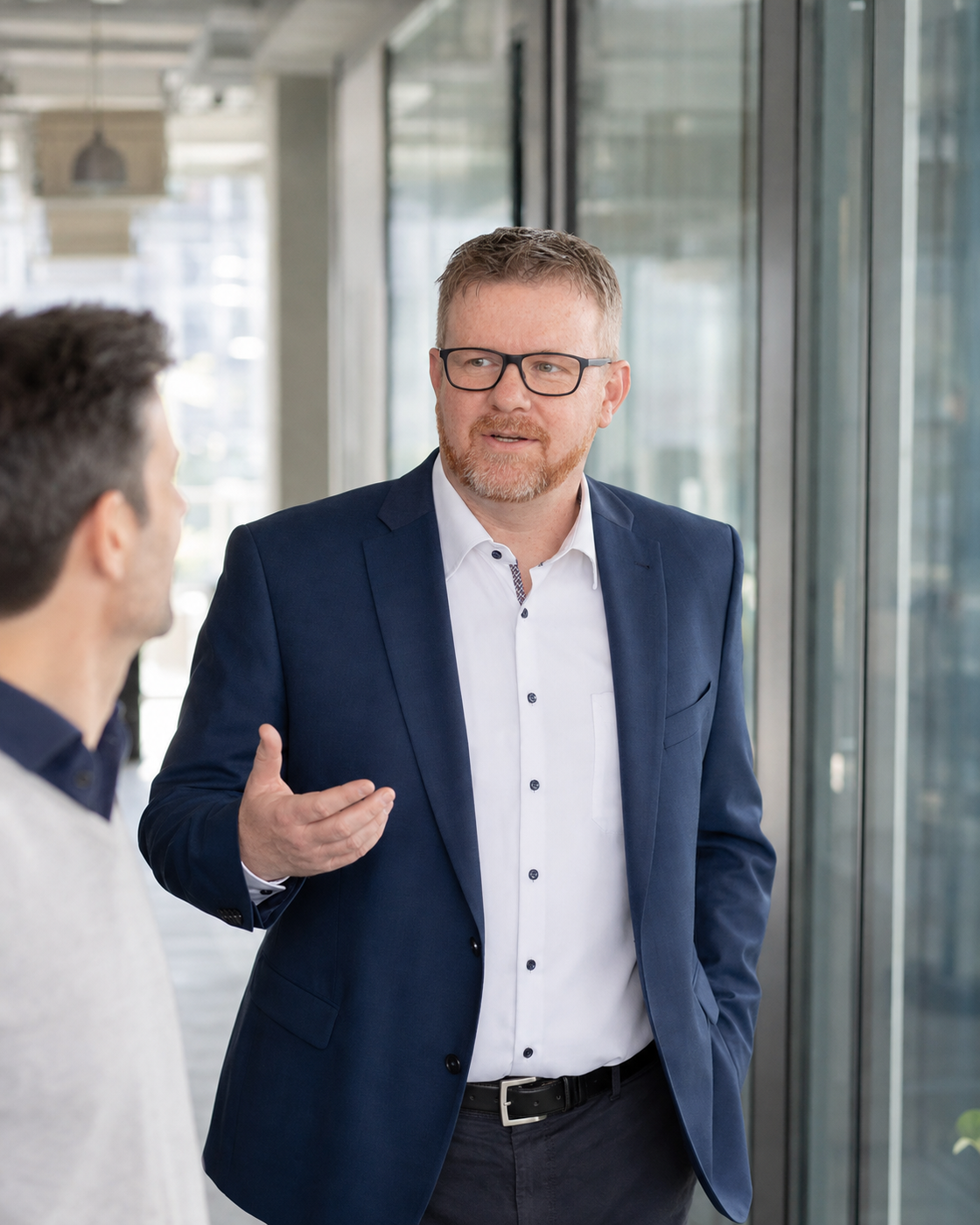 Christian Bier bei der Arbeit im Büro