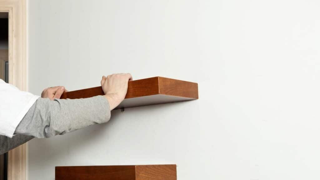 Shelf-Installation