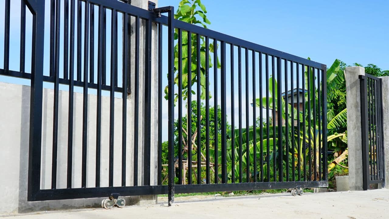 Main-Door-Gate-Repair-and-Replacement