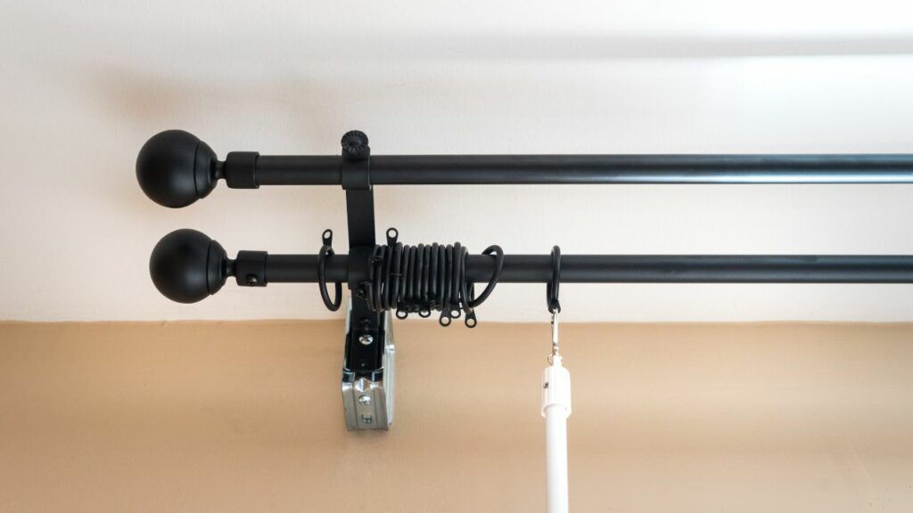 Curtain-Rod-Installation