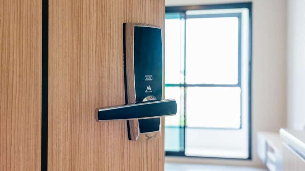 Digital-Door-Lock-Services