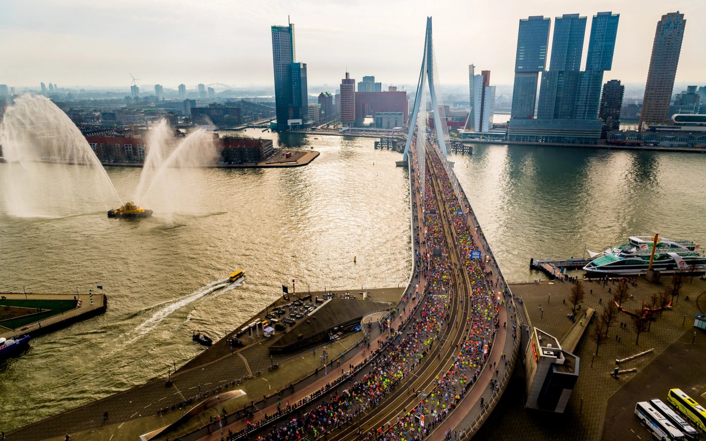 Rotterdam = marathon city. Where’s the best place to run? 