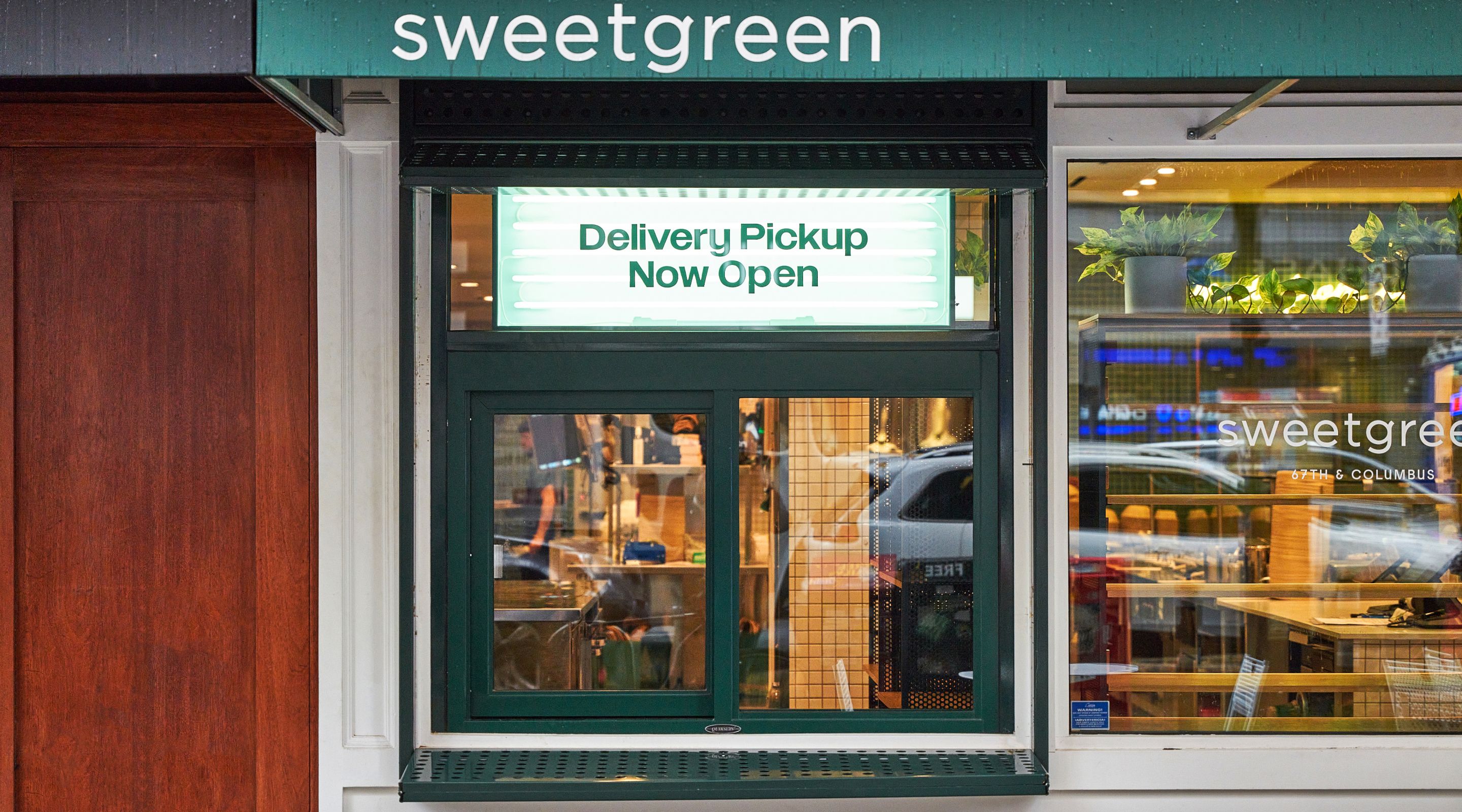 Sweetgreen Exterior Delivery Pickup Window