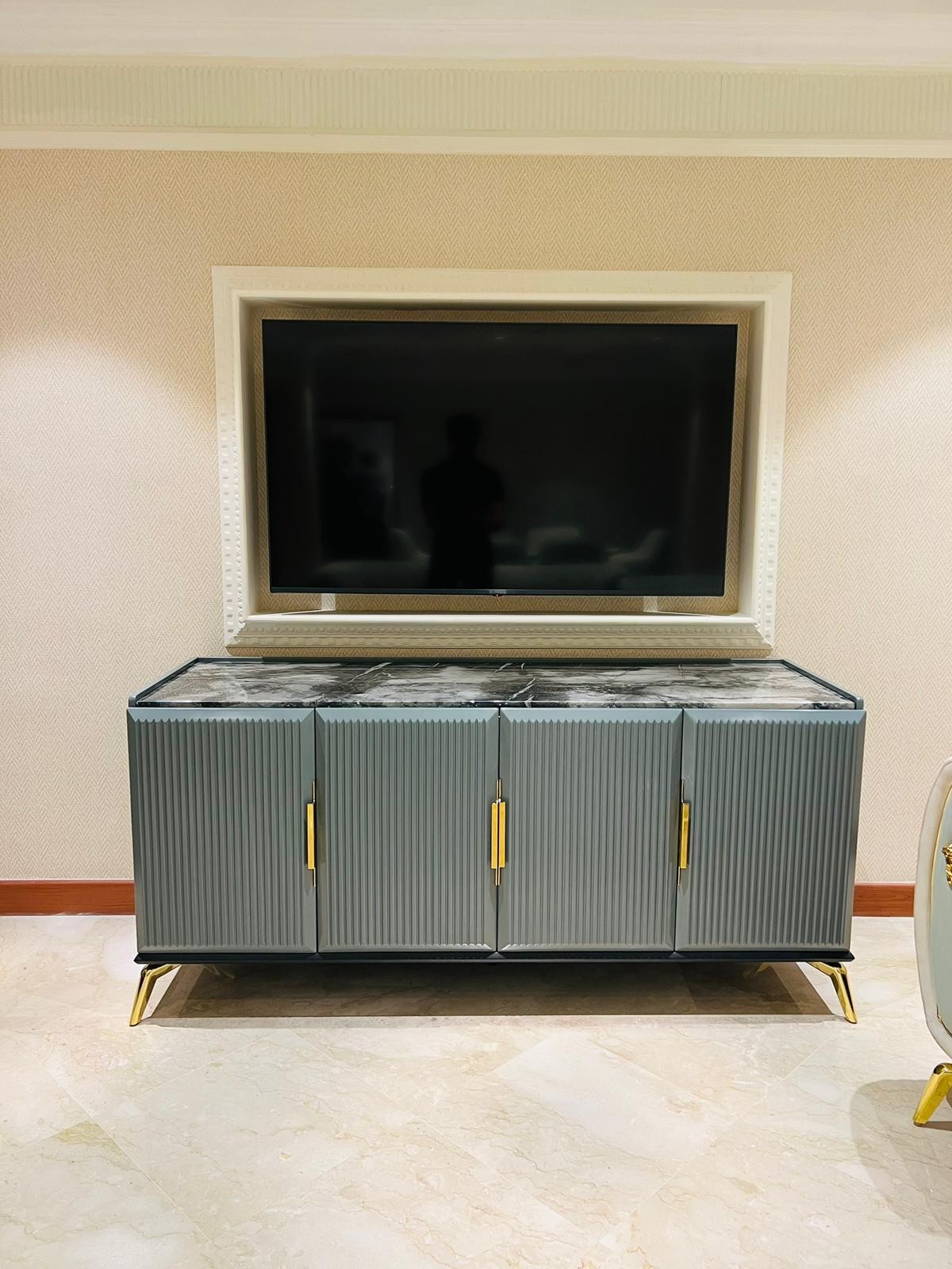 TV Console 15