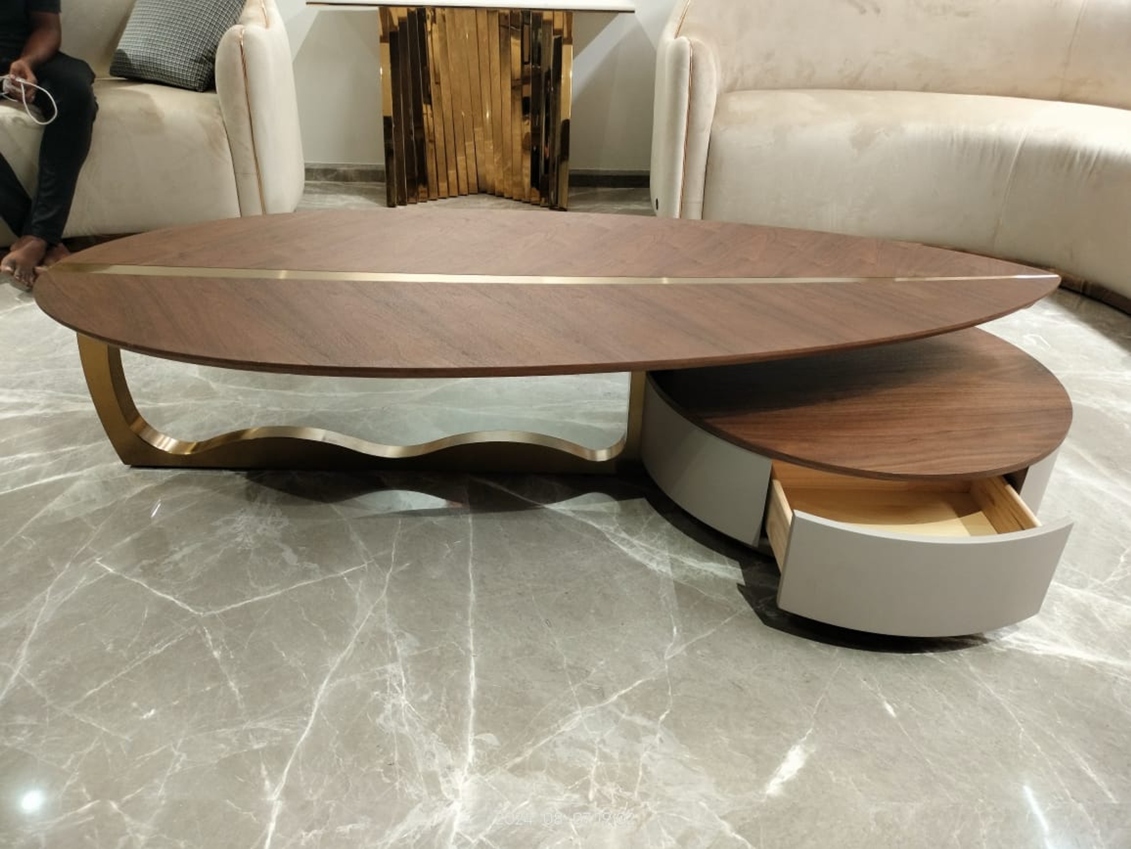 Centre Table 5