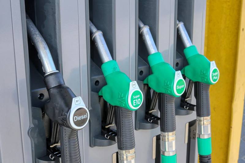 Gas station, Gas pump, Refuel image