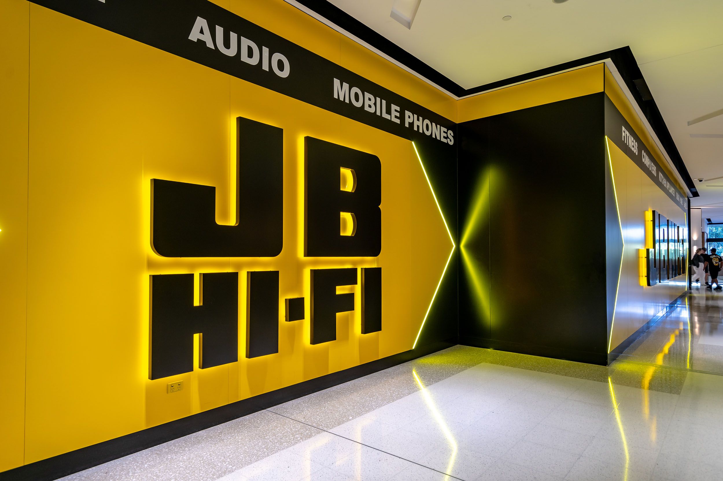jb hi-fi is a store that sells audio and mobile phones .