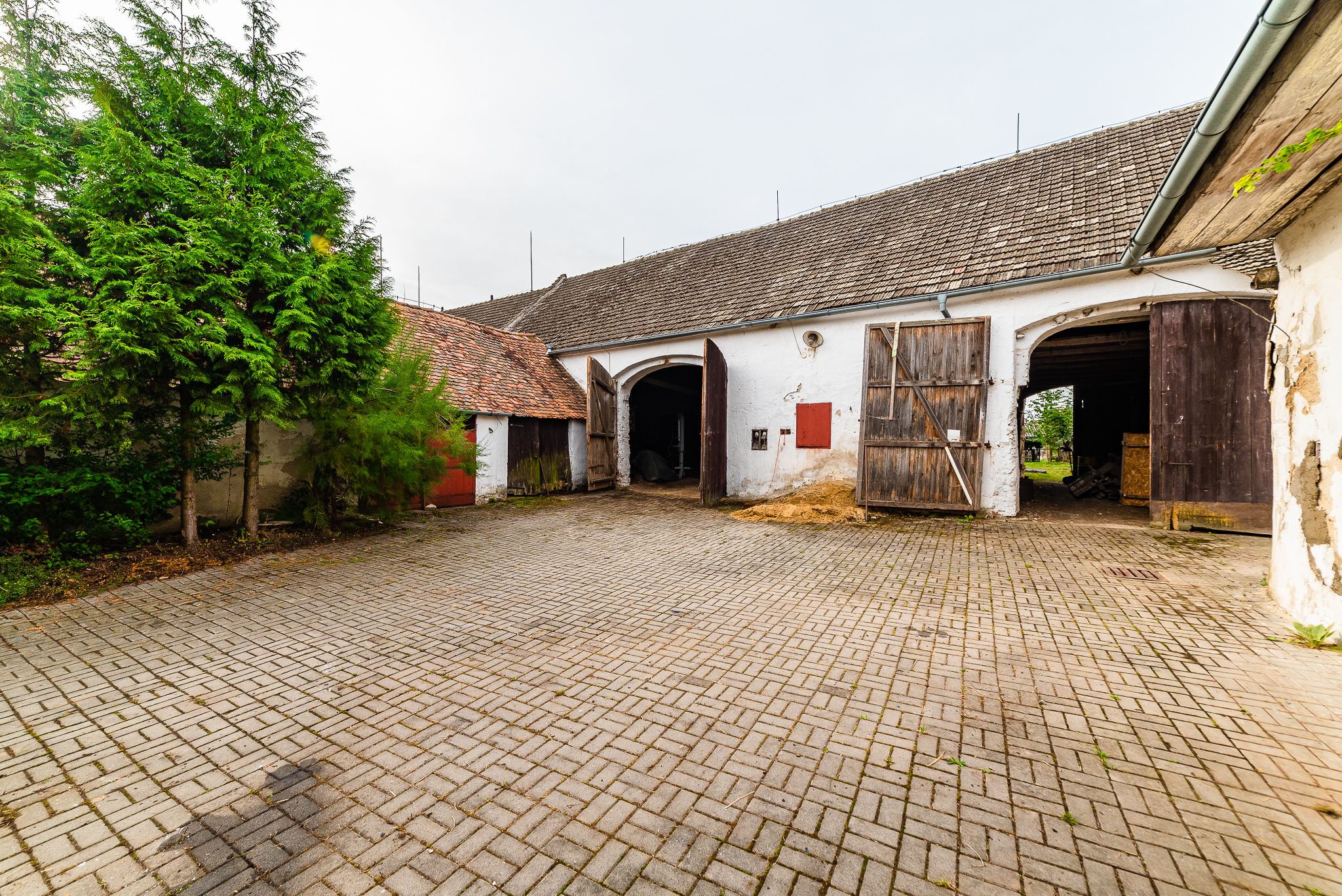 ZEMĚDĚLSKÁ USEDLOST, 675 52 Petrůvky - 14