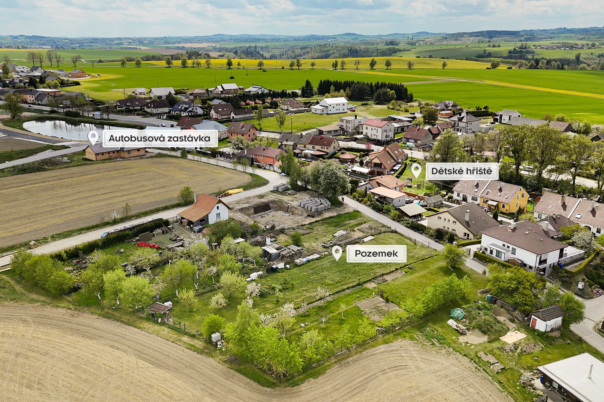 POZEMEK 1 094 m², 588 21 Nové Domky
