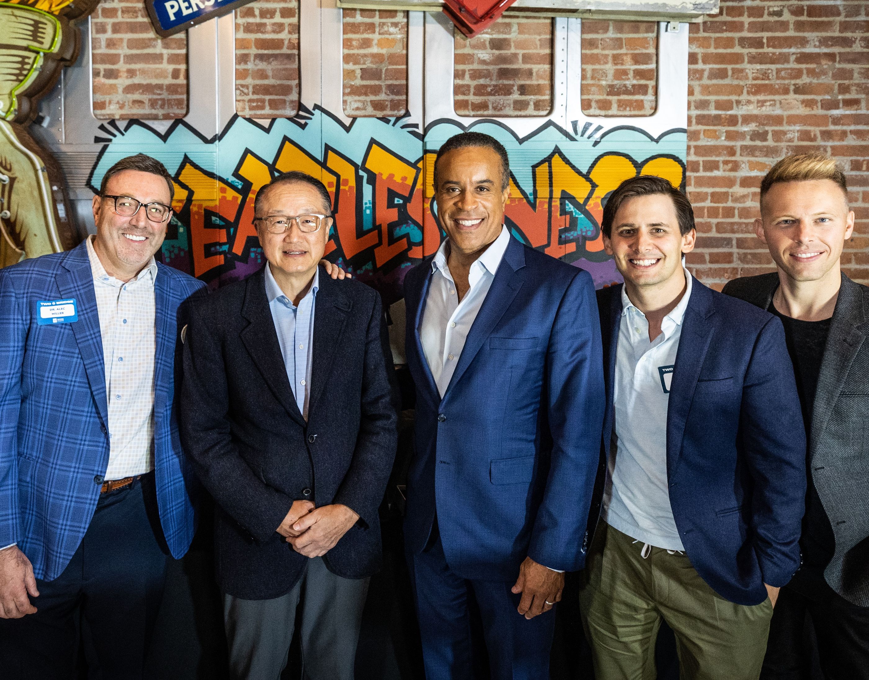 Held as part of our Changing the World: Leaders Inspiring Hope series, Dr. Jim Yong Kim, Benj Pasek, Justin Paul, and Dr. Alec Miller joined Maurice DuBois for a conversation on mental health, music, storytelling, and the power of connection.