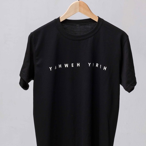 Puffy Cloud Graphic Tee