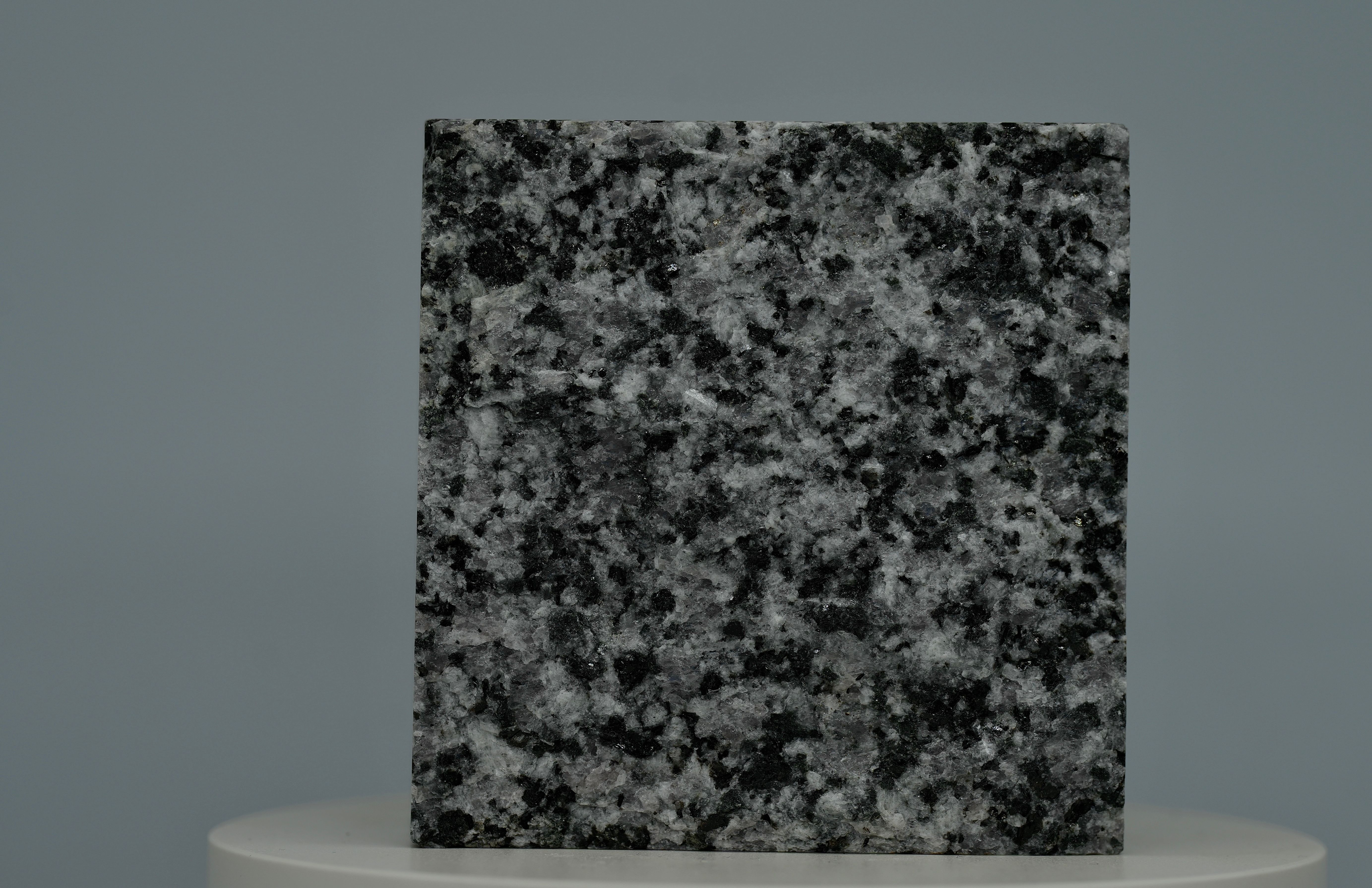 Azure Crystal Granite Cobblestones — Premium Blue-Grey Setts from
