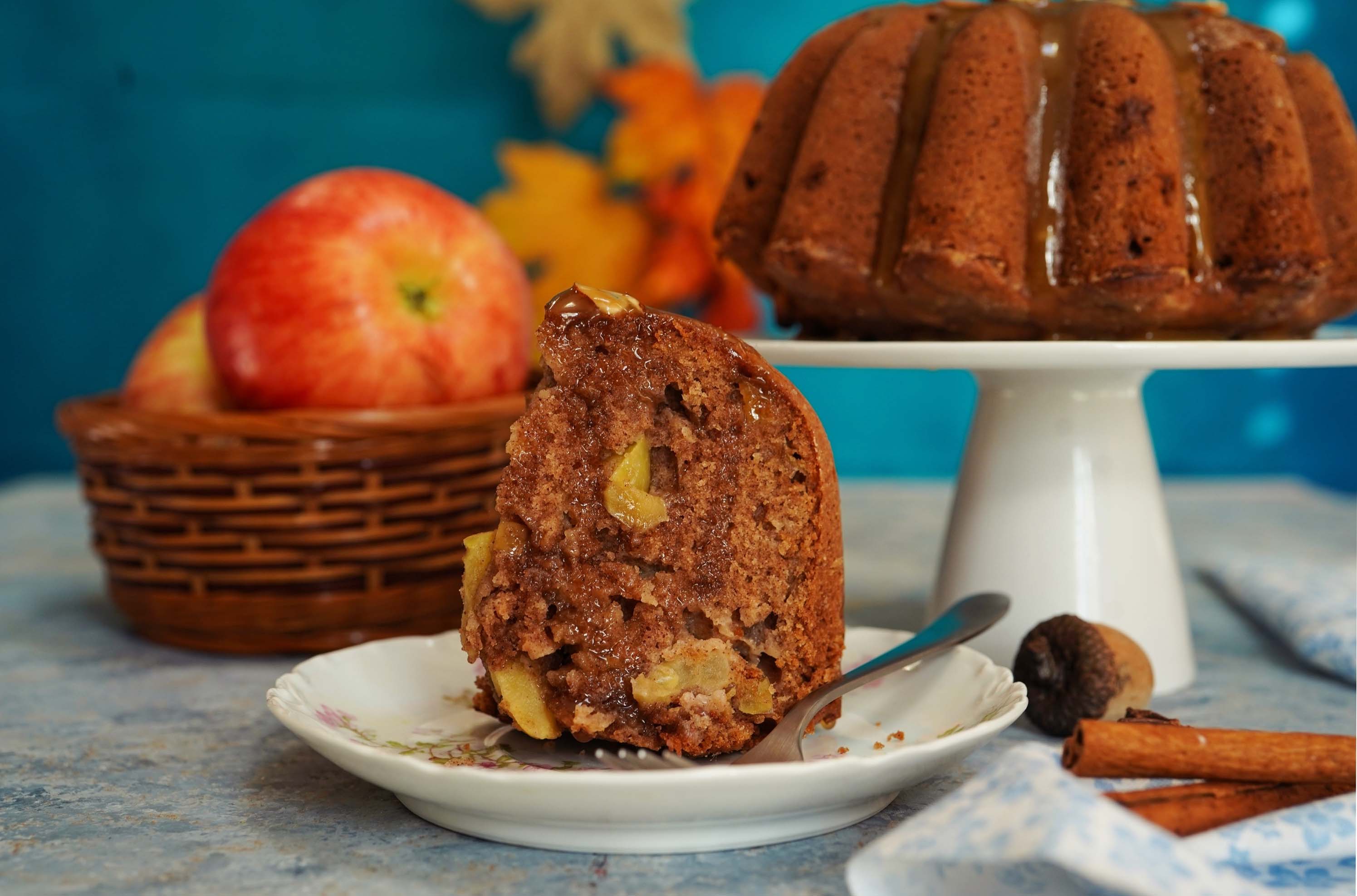 Cover Image for Whole Grains Apple Cake
