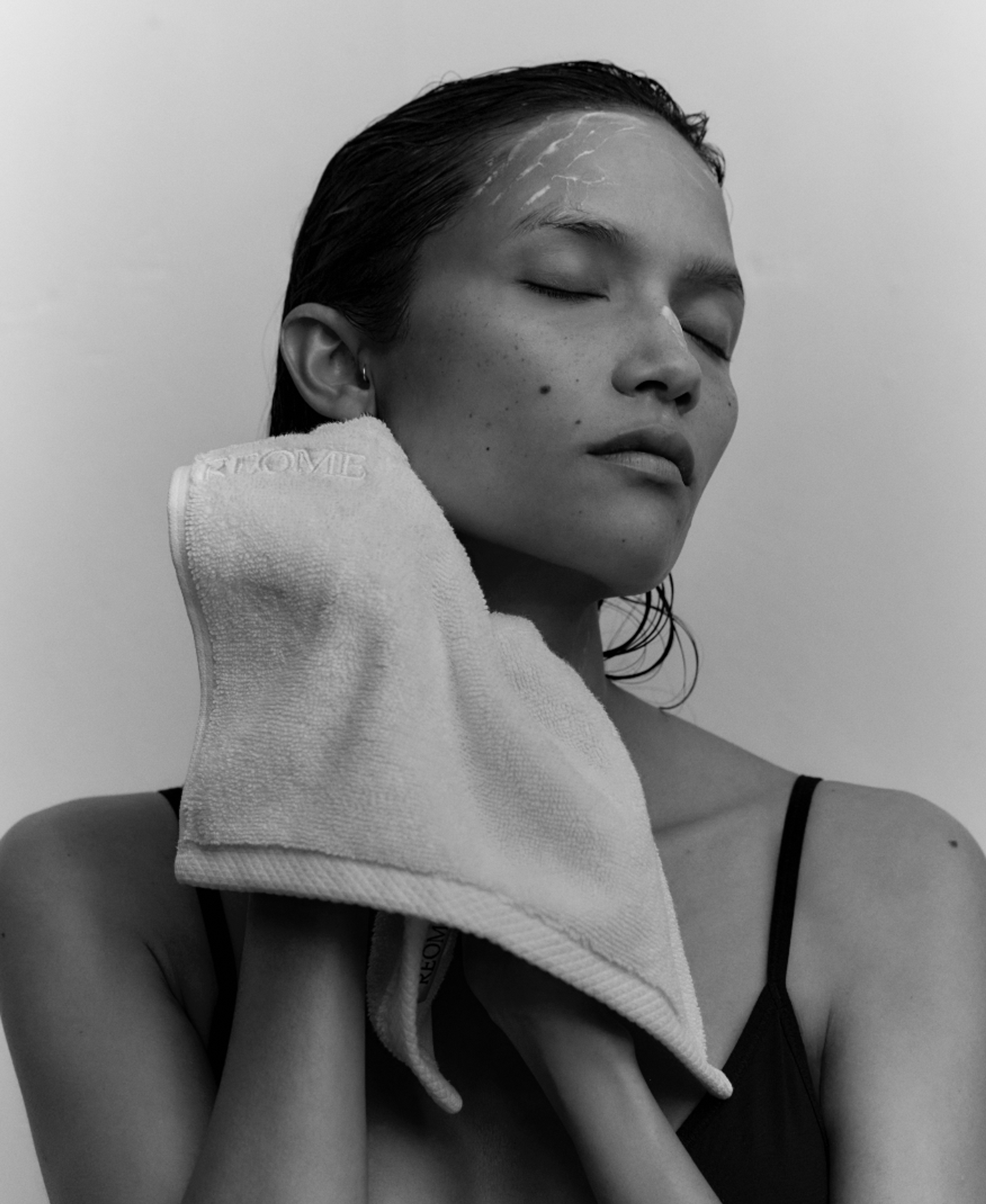 model face towel