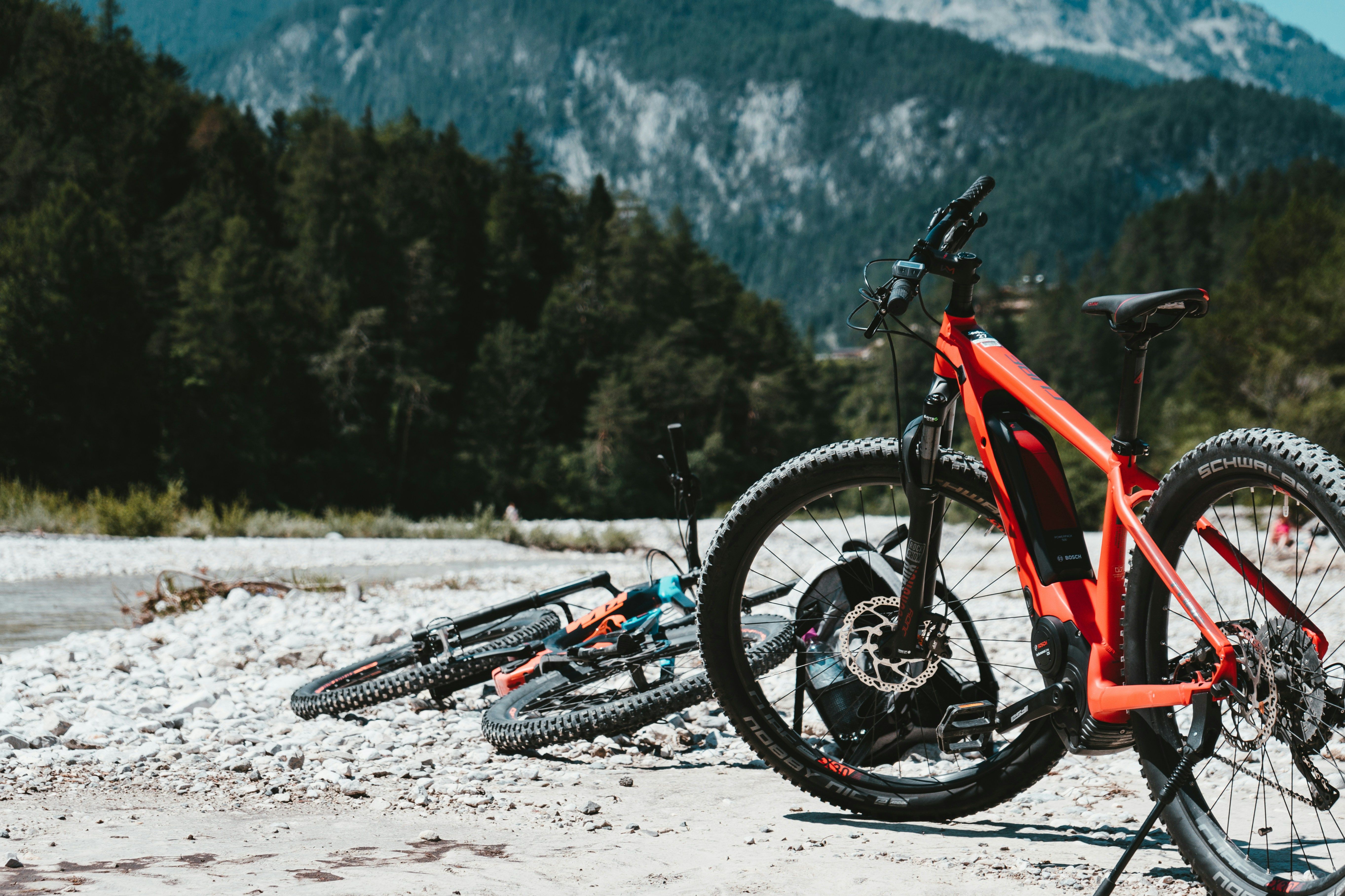 Mountain Bike vs. Street Bike: Choosing Your Two-Wheeled Adventure