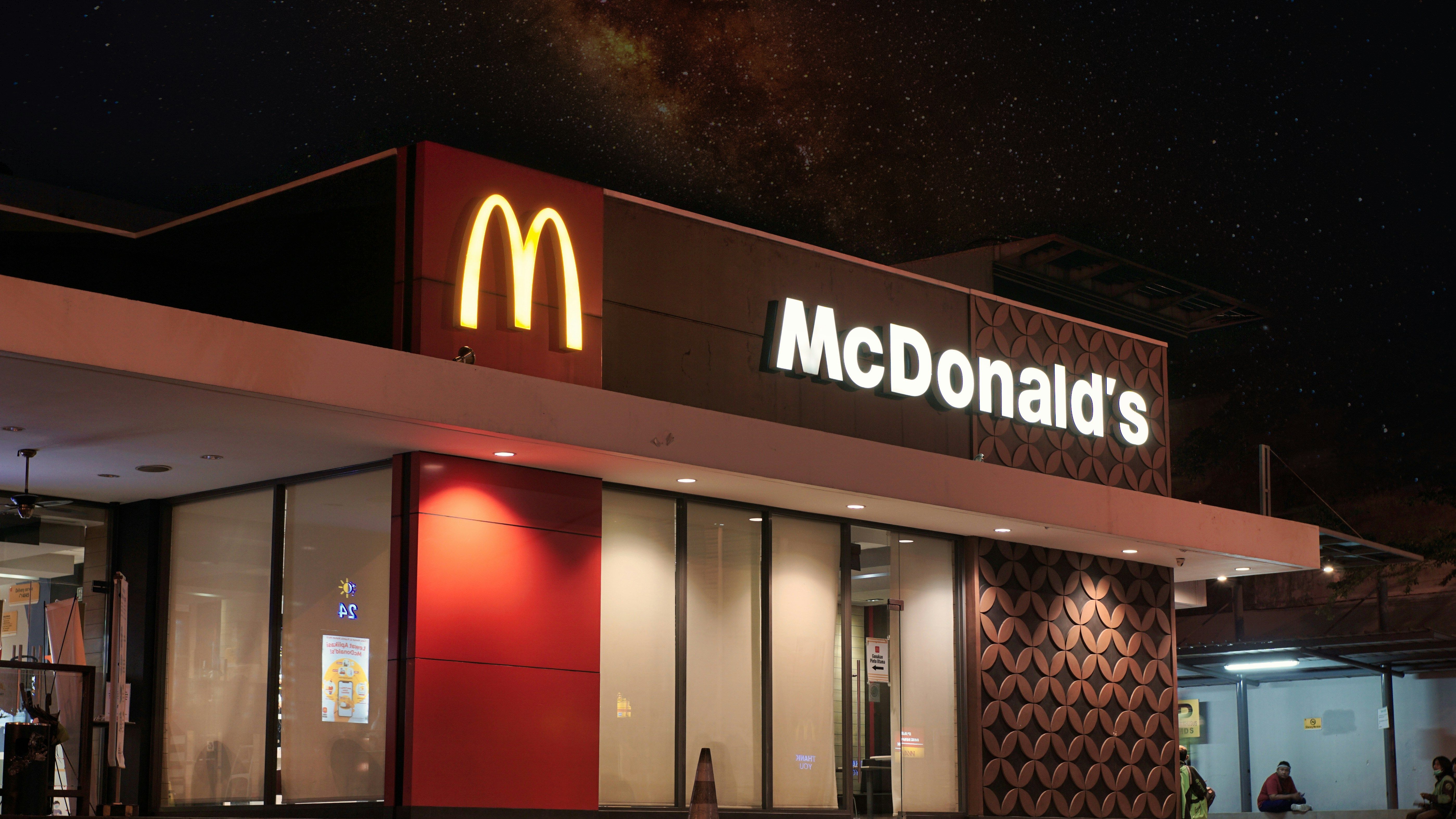 McDonald's: More Than Just Burgers and Fries in the Car Age