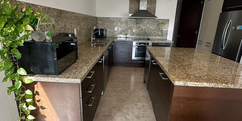 Penthouse de lujo image 10 of 13