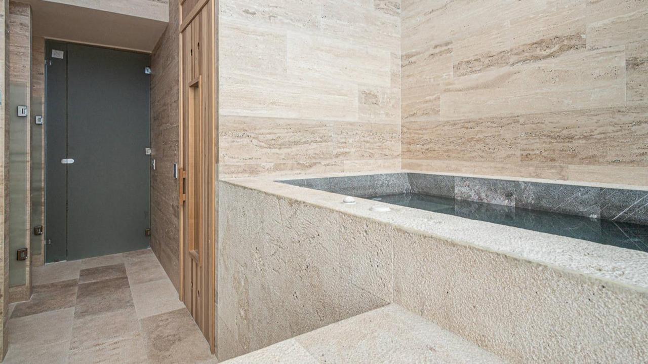 3 Bedroom AWA Penthouse image 34 of 49