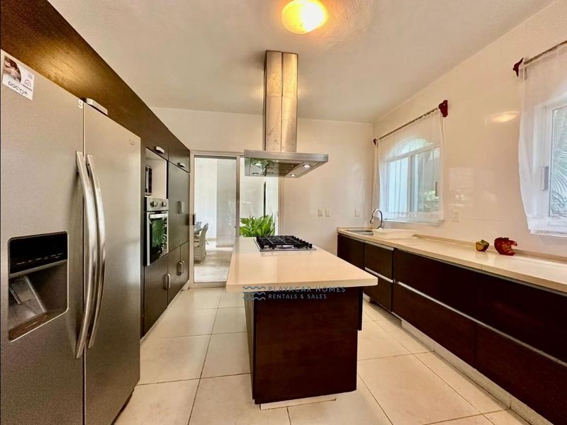 Spacious Villa Playacar image 16 of 43