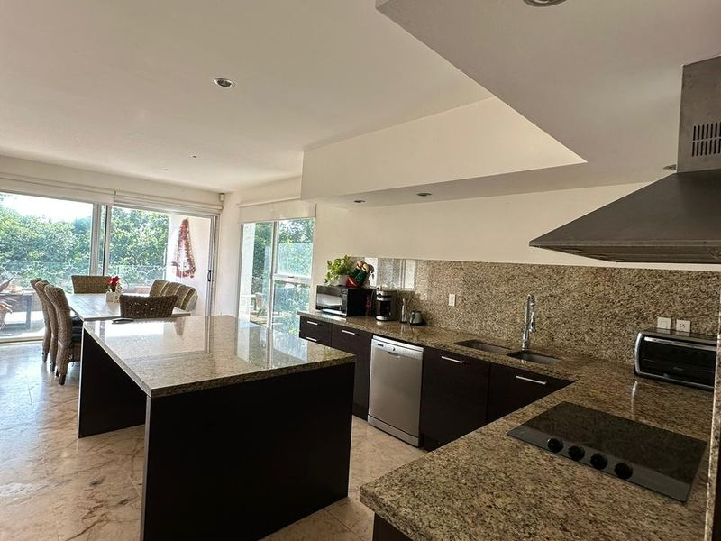 Penthouse de lujo image 13 of 13