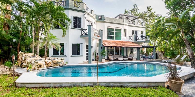 Casa Sisal Playacar image 1 of 75