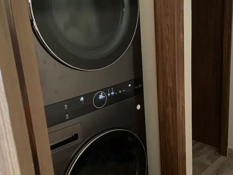 AWA Luxury 3 Beds Apartment image 46 of 51