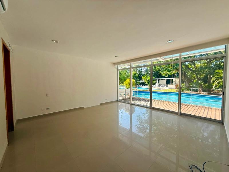 Spacious Ground-Floor Condo image 3 of 16
