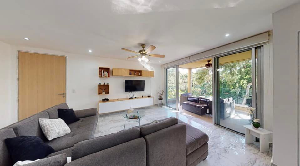 Vaiven Del Viento Luxury Condo image 4 of 17