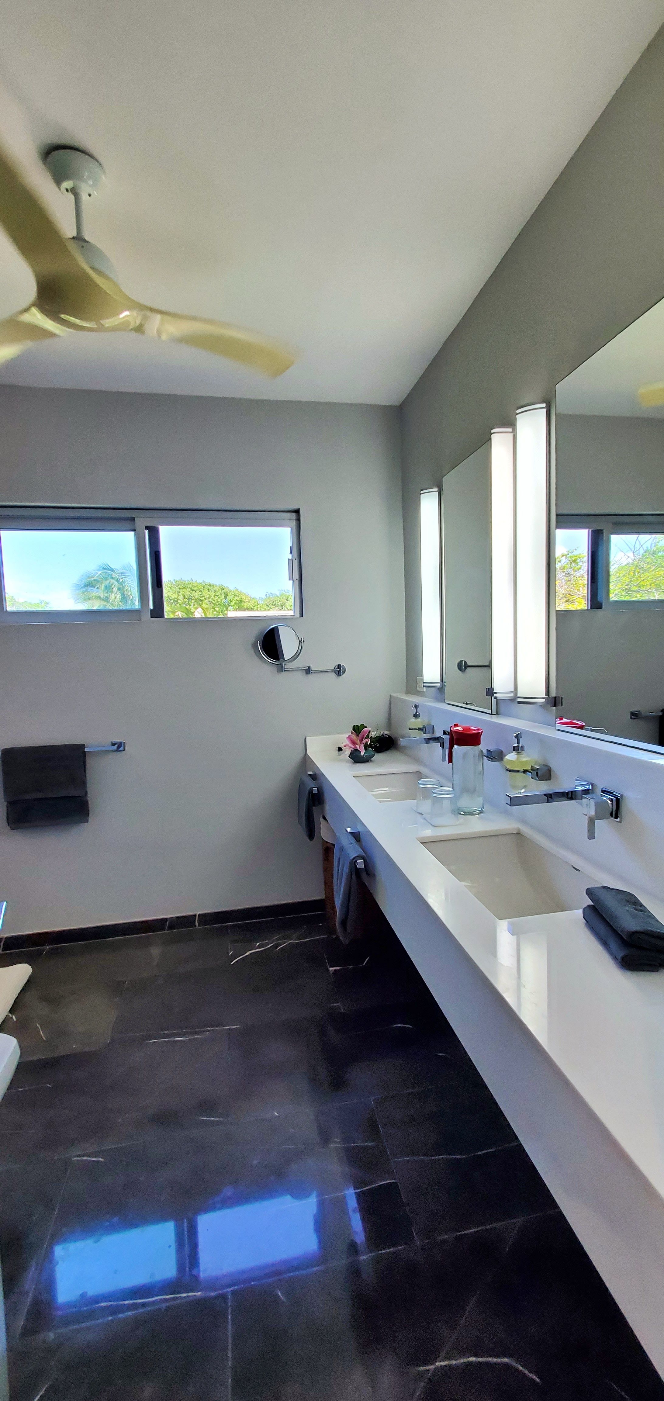 Villa Alma Steps to the Beach image 8 of 78