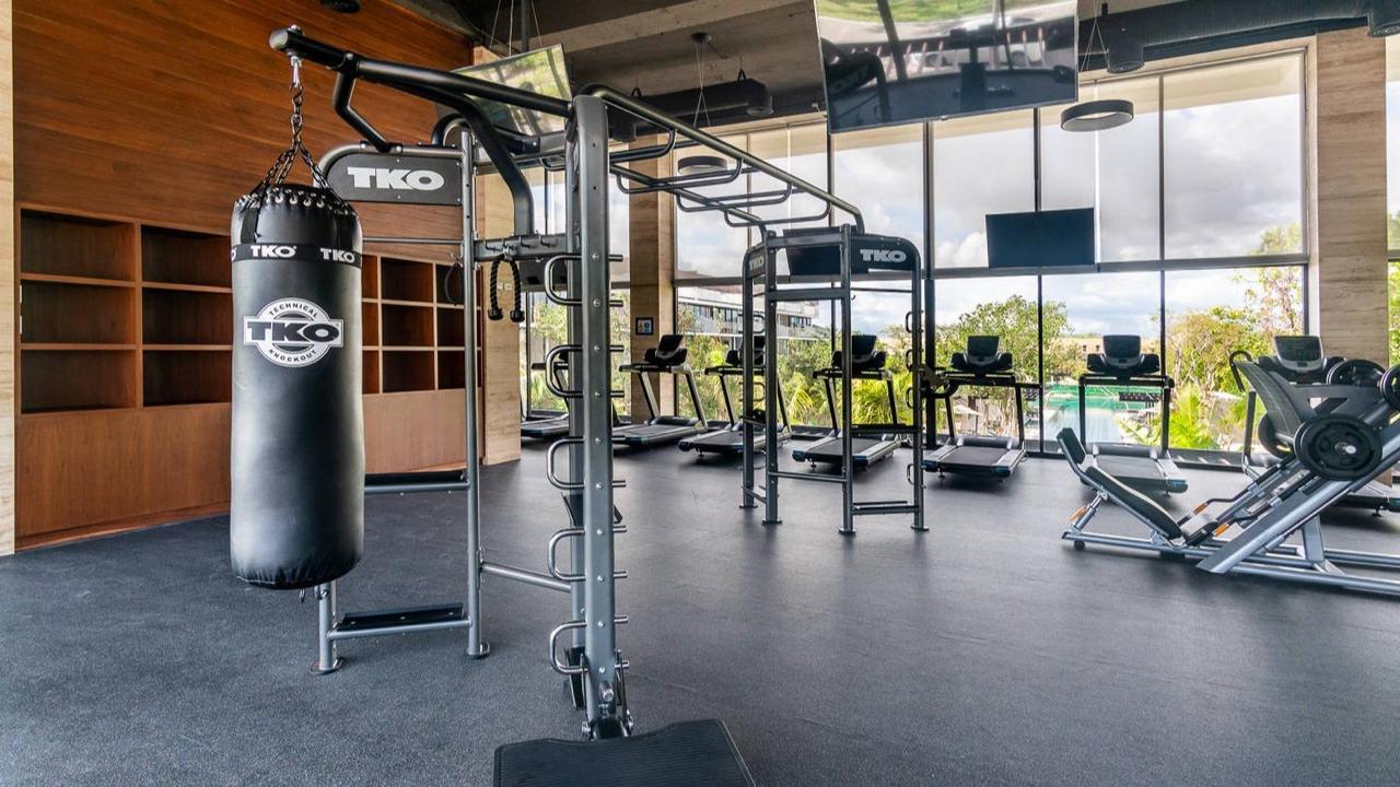 3 Bedroom AWA Penthouse image 18 of 49