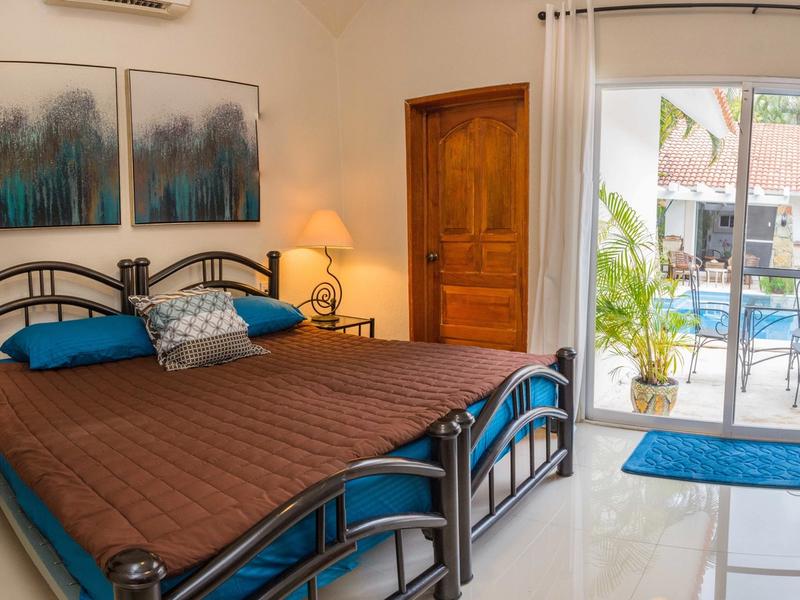 Villa Perla Elegant Single Story image 16 of 28