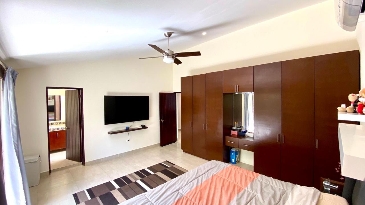 4 Bedroom Villa in Playacar  image 22 of 28