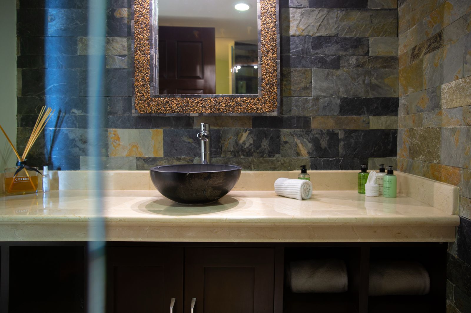 Villa Turquesa Beach Front  image 12 of 26