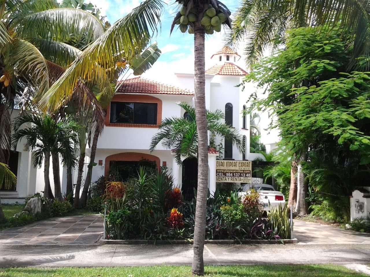 6 Bedroom Villa in Playacar  image 1 of 10