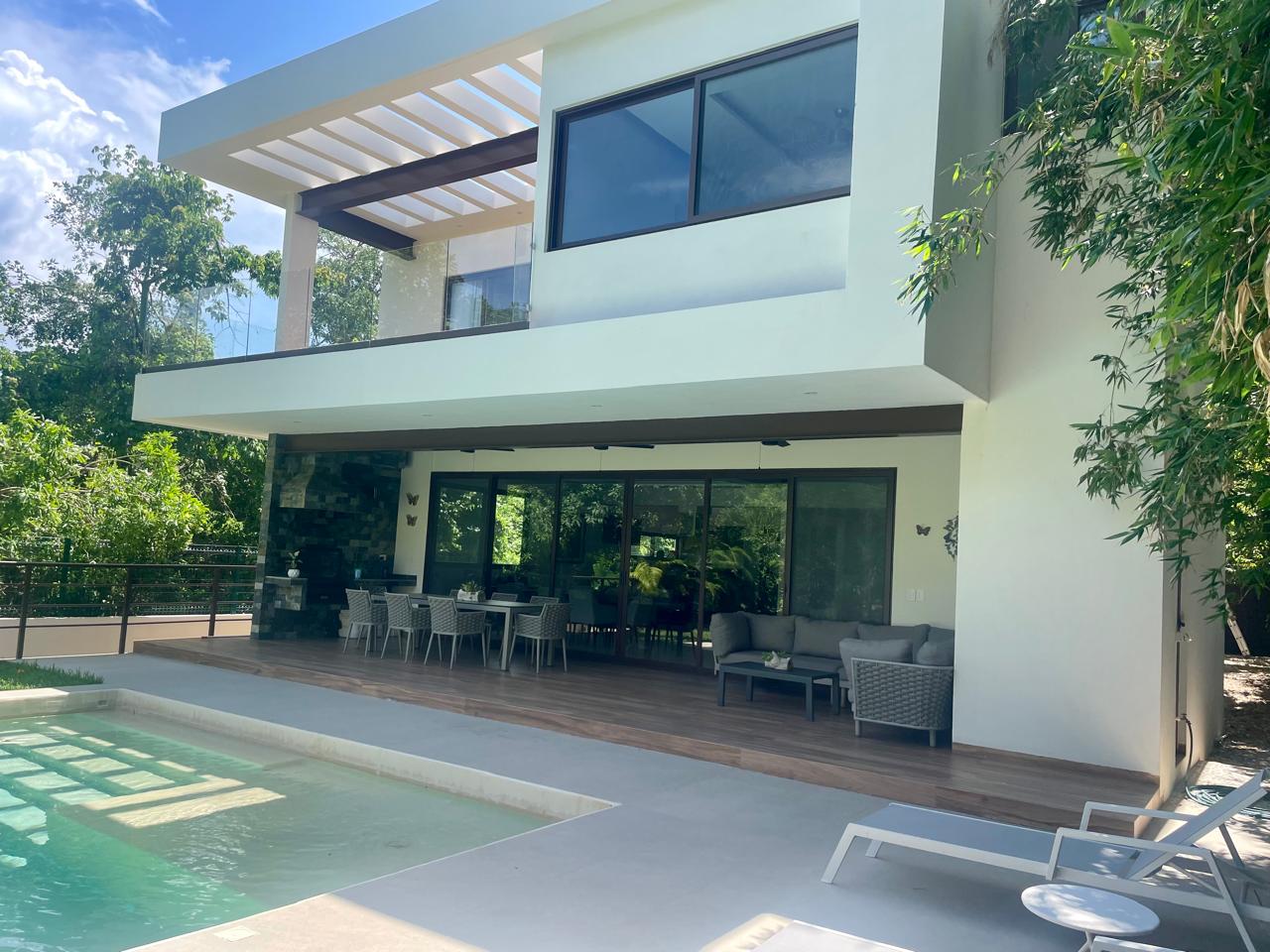 Modern Villa in Club Real image 3 of 20