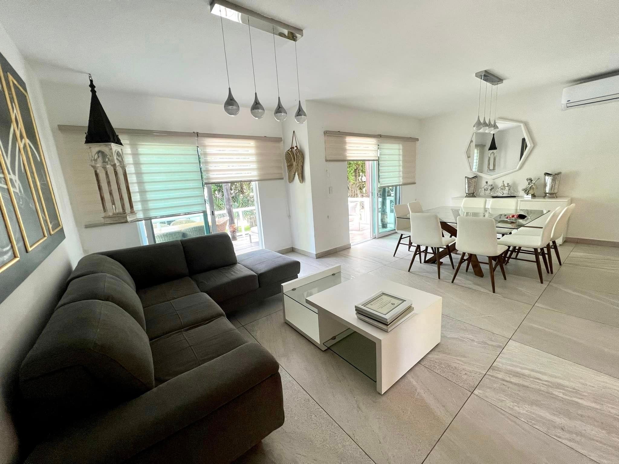 Real Del Carmen House image 9 of 20