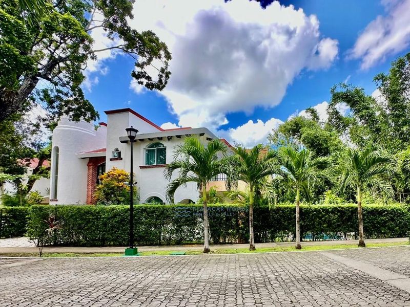 Spacious Villa Playacar image 9 of 43