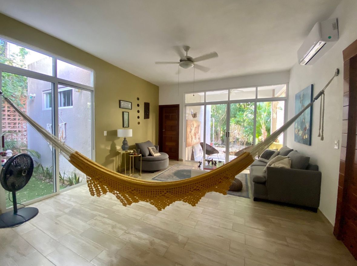 Club Real House  image 5 of 8