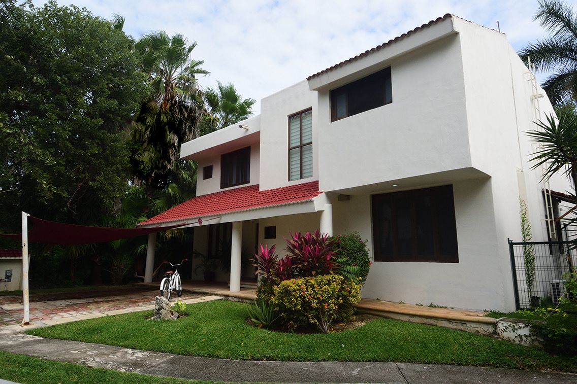 Villa with Pool for Sale  image 10 of 20