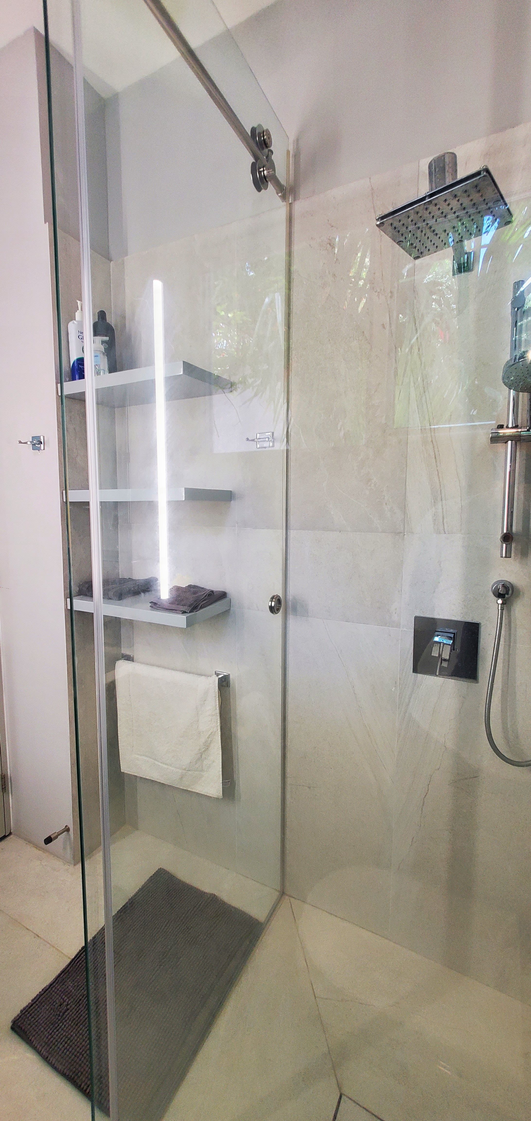 Villa Alma Steps to the Beach image 75 of 78